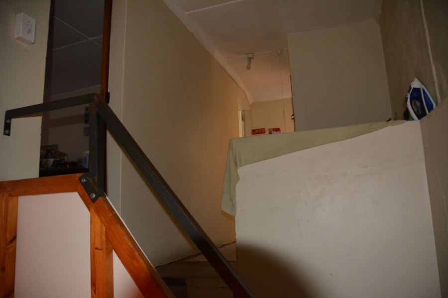 6 Bedroom Property for Sale in Klawer Western Cape